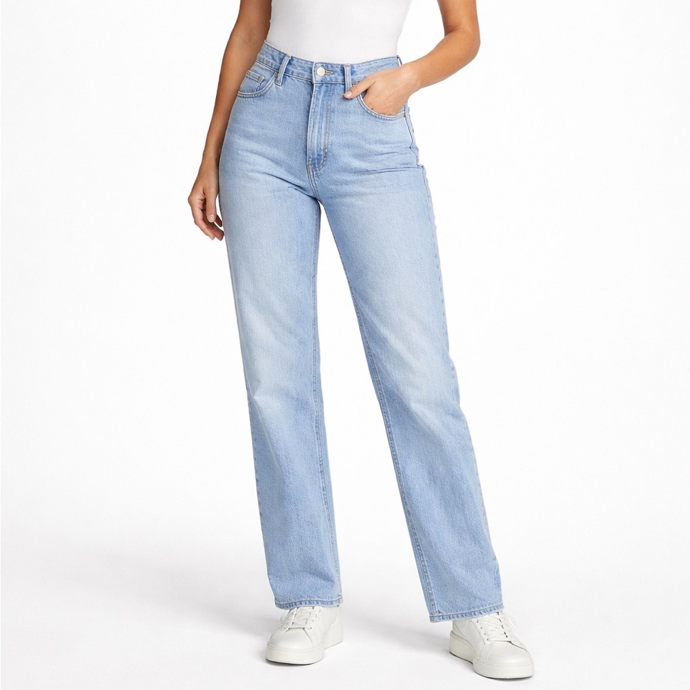 Athleta Women’s Light Blue Straight Jeans